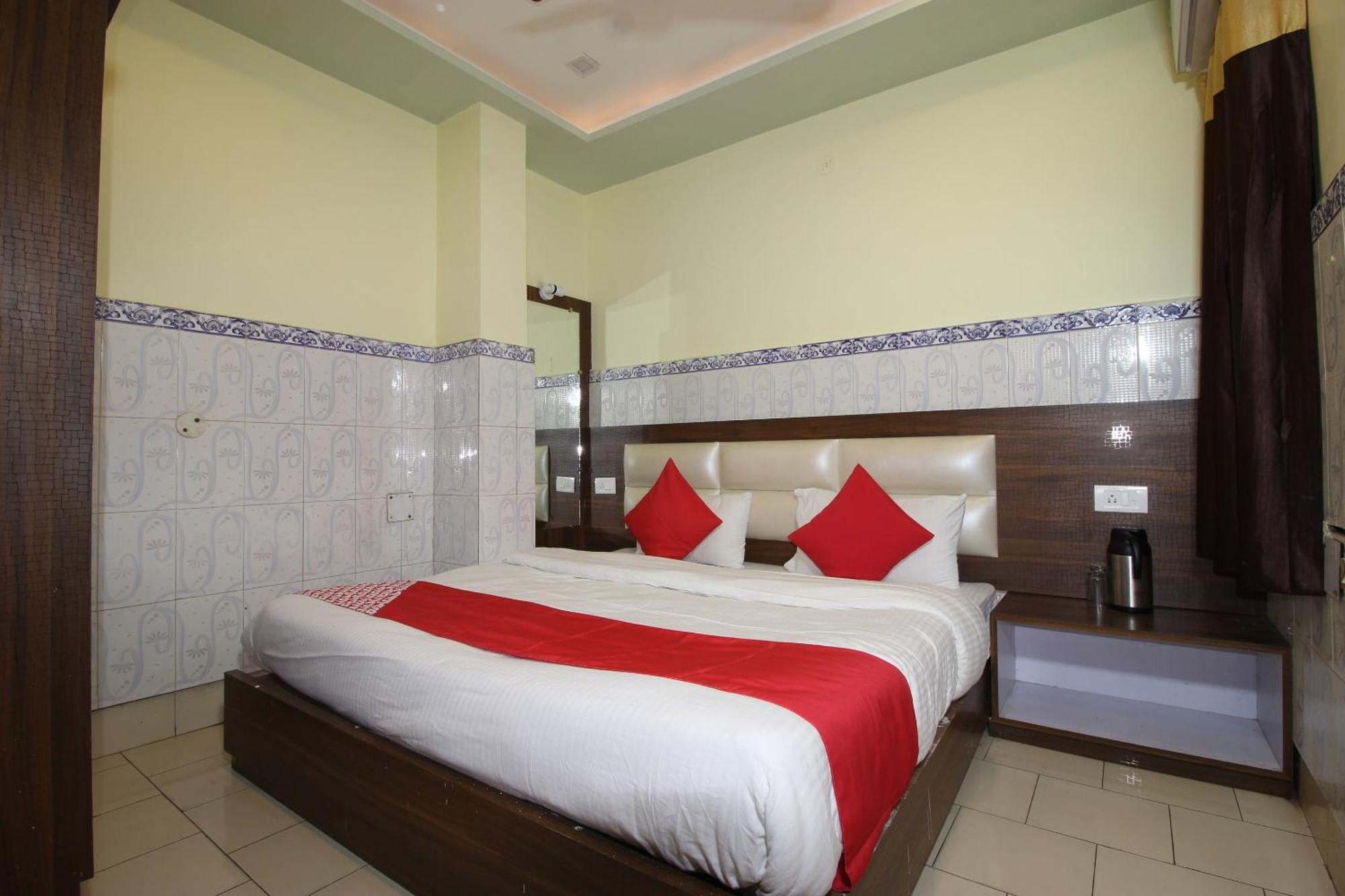 Hotel O Blue Diamond Varanasi Eksteriør billede