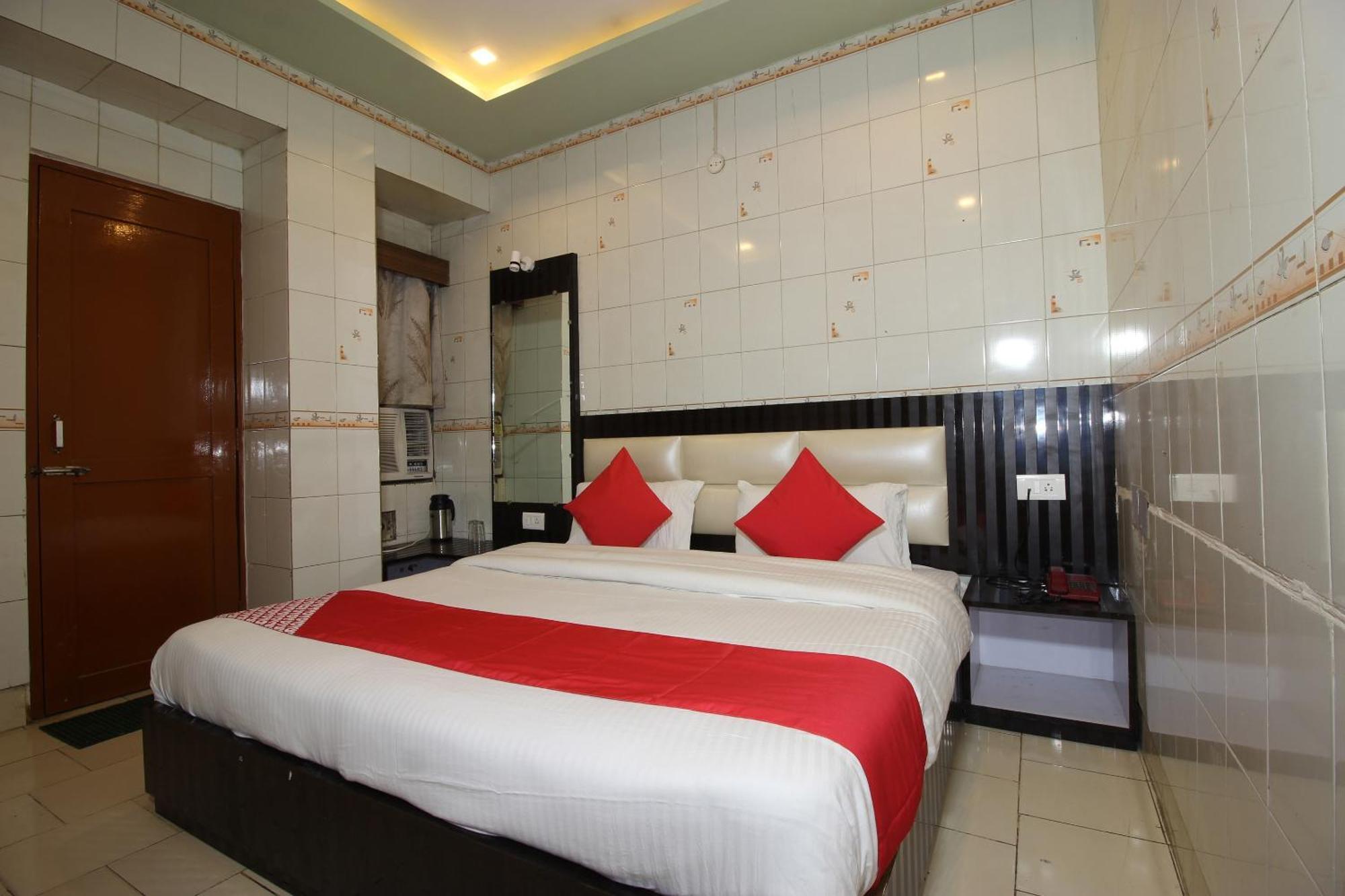 Hotel O Blue Diamond Varanasi Eksteriør billede