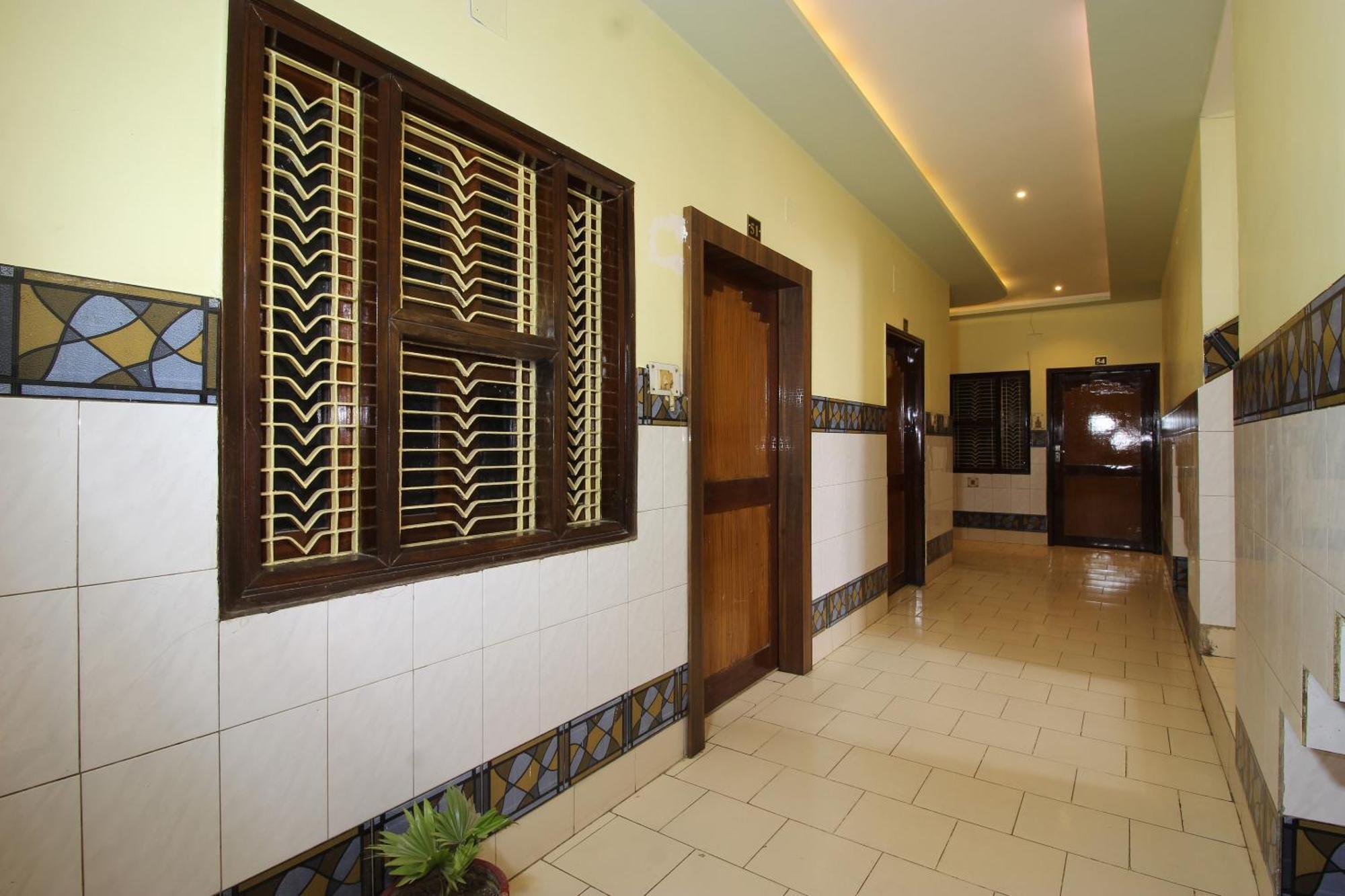 Hotel O Blue Diamond Varanasi Eksteriør billede